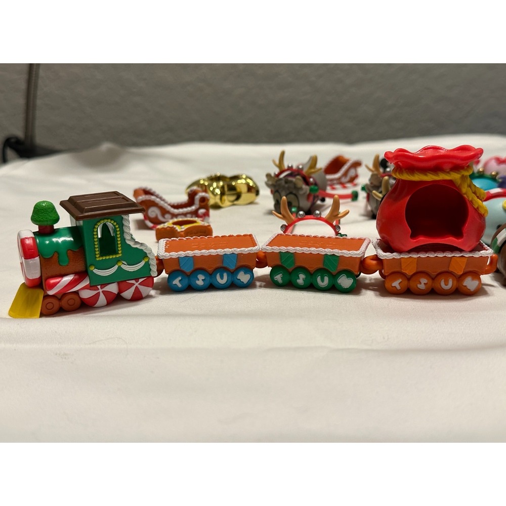 Tsum Tsum Vinyl Figures Lot 24+ Pieces Disney Christmas Train Sleigh Trinkets - Picture 5 of 11